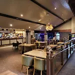 Cheerful 3 Bedroom At White Cross Bay Уиндермир