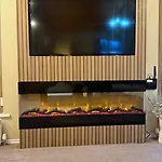 Дом отдыха Cheerful 3 Bedroom At White Cross Bay