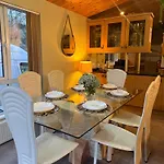 Cheerful 3 Bedroom At White Cross Bay 別荘 ウィンダミア
