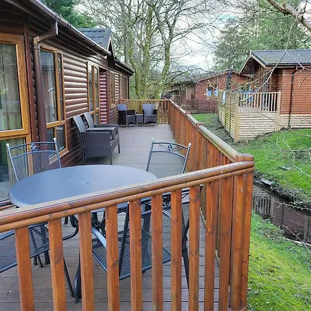 Cheerful 3 Bedroom At White Cross Bay Casa de Férias Windermere