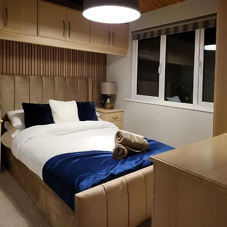 Cheerful 3 Bedroom At White Cross Bay * Windermere