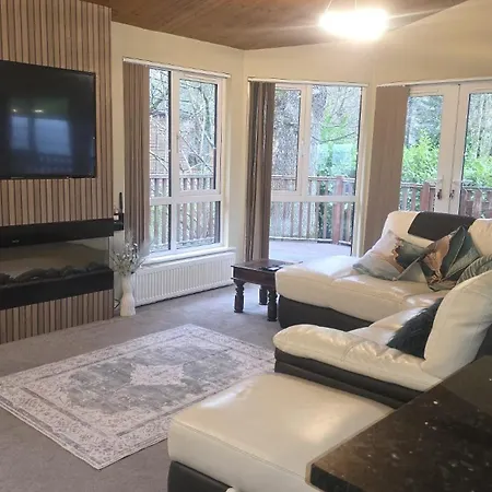 別荘 Cheerful 3 Bedroom At White Cross Bay *