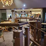 Cheerful 3 Bedroom At White Cross Bay 度假居 温德米尔