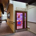 Cheerful 3 Bedroom At White Cross Bay *