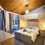 Cheerful 3 Bedroom At White Cross Bay * 温德米尔